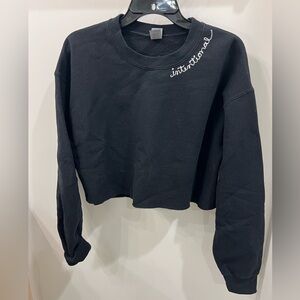🖤 Intentional “Be Bold” Cropped Sweatshirt – Black (M)